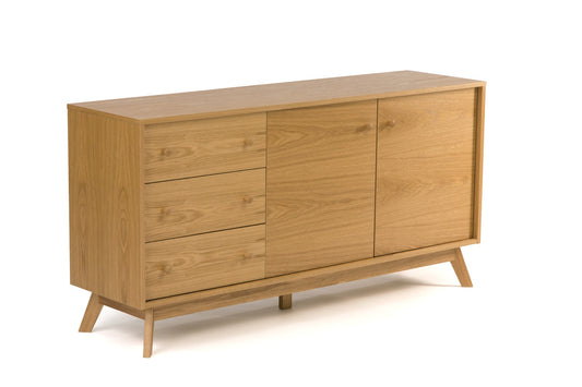 Sideboard KENSAL Medium freigestellt mit 3 Schubladen schräg von vorn betrachtet, Hersteller: Woodman