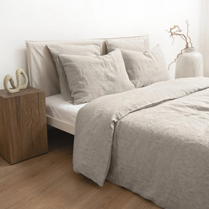 Gesund schlafen in natürlicher Leinen-Bettwäsche Natur im Set in skandinavischen Stil des litauischen Herstellers Linen Tales