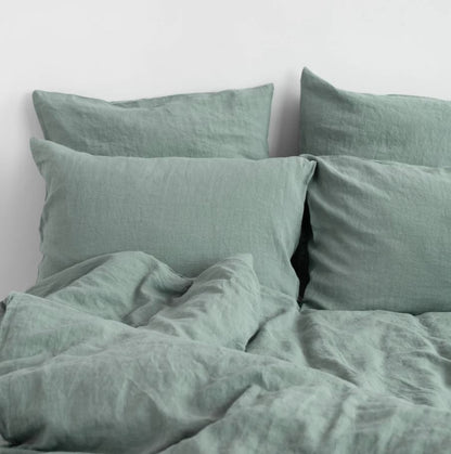 Gesund schlafen in hochwertiger Leinen-Bettwäsche in skandinavischen Stil des litauischen Herstellers Linen Tales