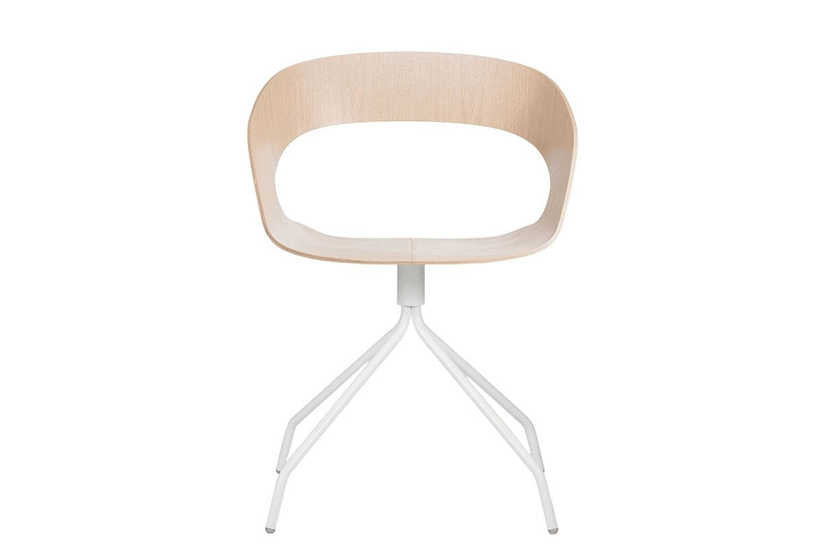 Drehbarer Esszimmerstuhl CHAT SWIVEL Birke mit weißen Beinen, freigestellt, Frontalansicht