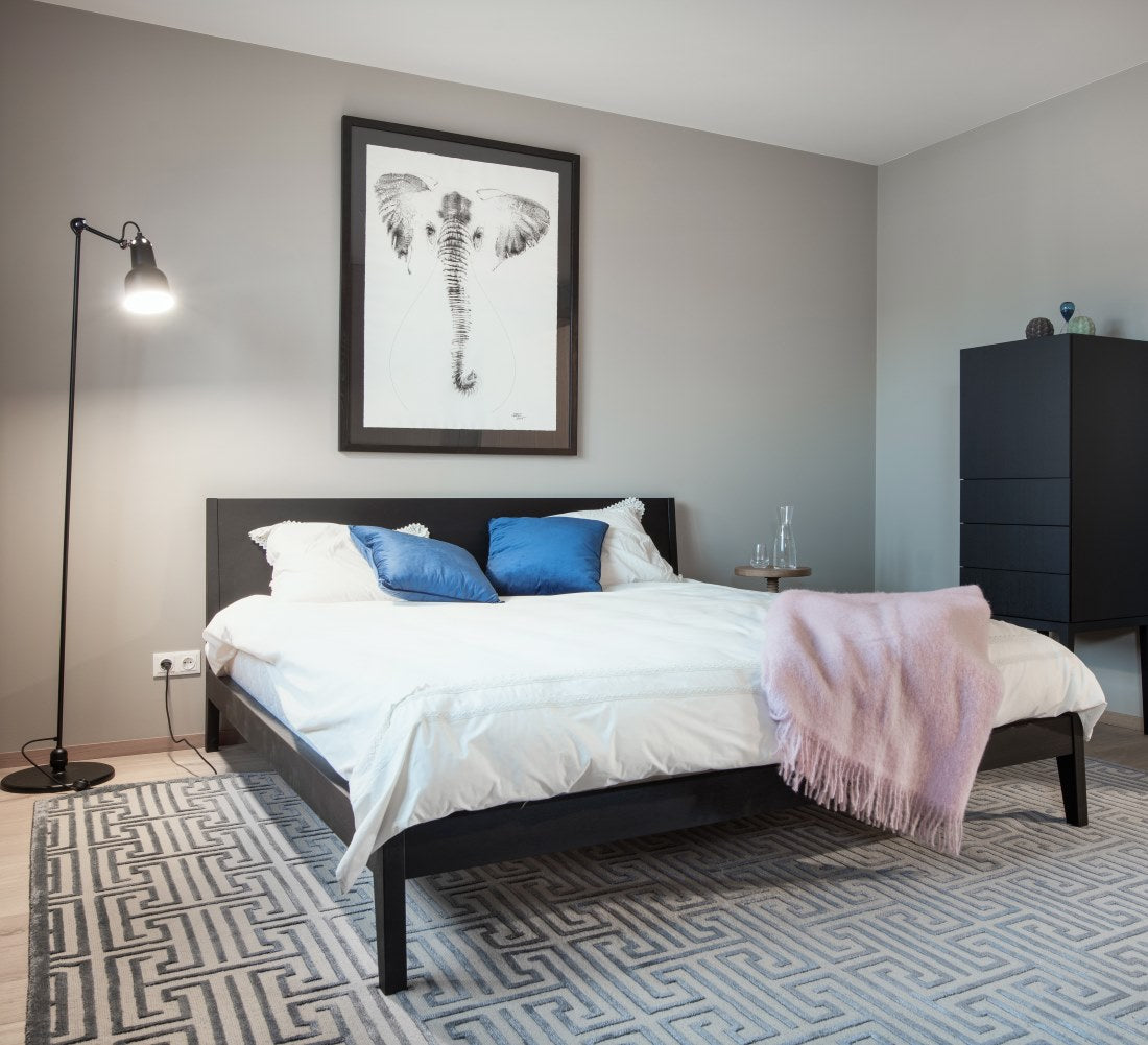 Bett skandinavisch: Das Bett MINT des lettischen Herstellers Mint Furniture