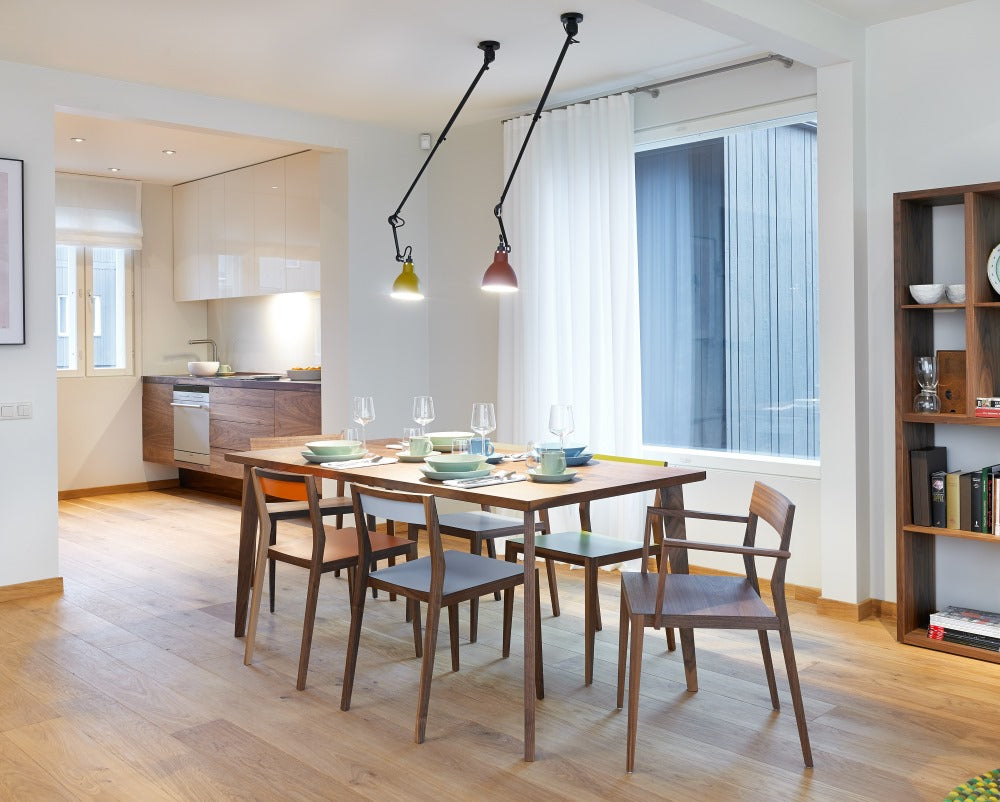Esstisch skandinavisch: Klassisch rechteckiger Tisch Quattro des lettischen Herstellers Mint Furniture