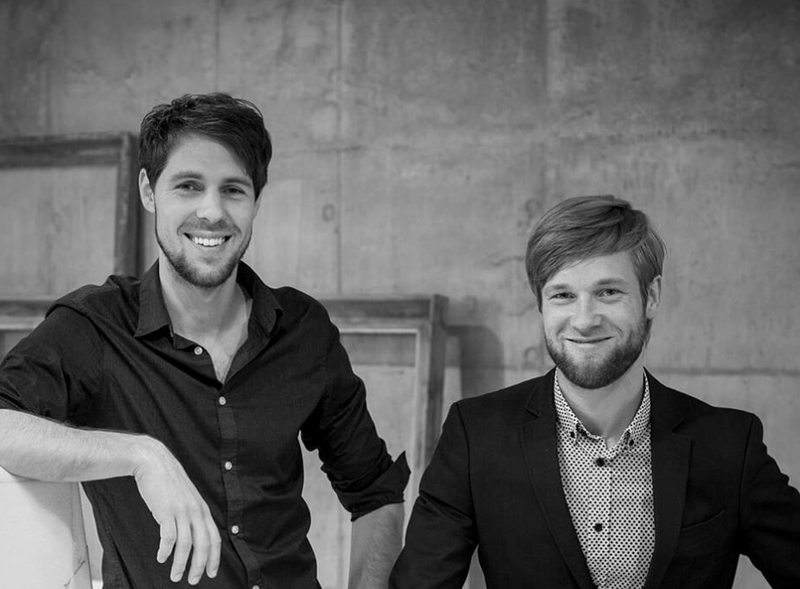 Marko Ala und Joonas Toorim, die Inhaber und Designer des estnischen Möbelstudios Oot-Oot