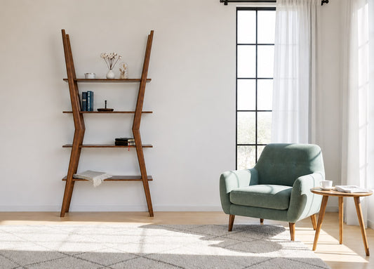 Regal AMBER X aus massiver Kiefer in einem modernen Wohnzimmer mit grünem Sessel, Hersteller: Duck Woodworks