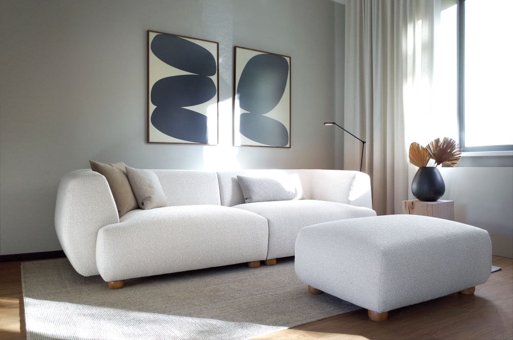 Skandinavische Möbel wie das Sofa CAVA von Oot-Oot vereinen erstklassiges Design mit hoher Qualität