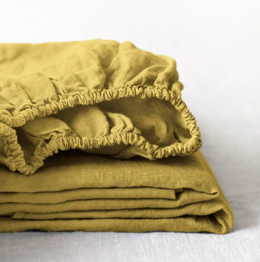 Hochwertiges Spannbettlaken aus 100% Leinen Lemon Curry in skandinavischem Stil des litauischen Herstellers Linen Tales
