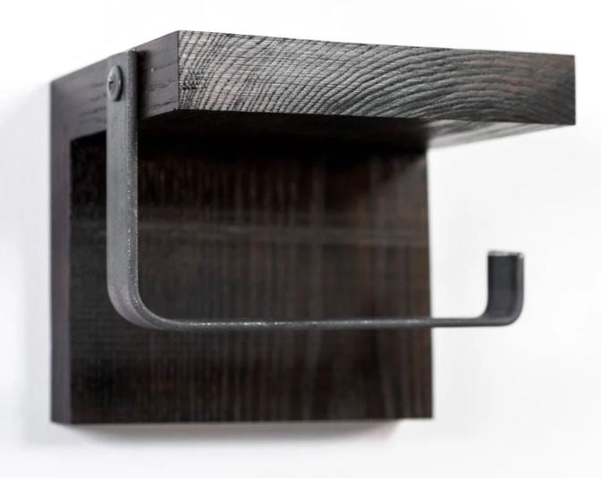 Stabiler Metallhaken des Toilettenpapierhalters JUMTS vom lettischen Hersteller Ewart Woods