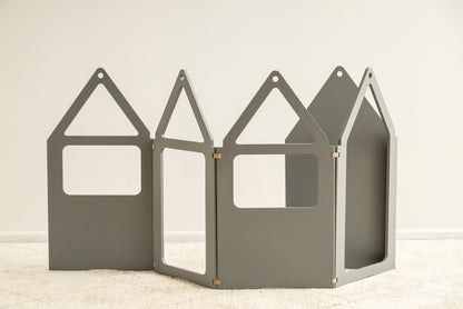 Zig-Zag-Spielhaus aus Birkensperrholz in Farbe grau von Duck Woodworks