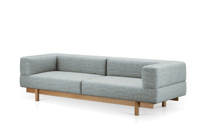 Dreisitzer-Sofa ALCHEMIST Granola blau des litauischen Herstellers Emko