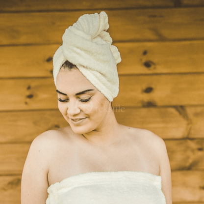 Haartuch aus Baumwollfrottee für Frauen in Creme des litauischen Herstellers Namu Tekstile