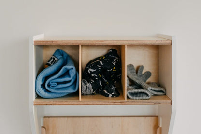 Kindergarderobe mit Sitzbank in skandinavischem Design weiß von Duck Woodworks
