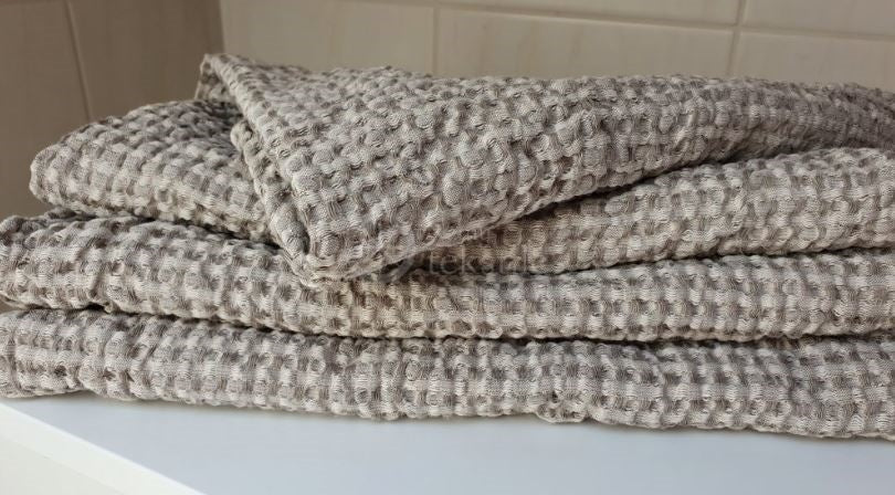 Saunahandtuch 70x140 cm grau-weiß aus Halbleinen von Namu Tekstile 