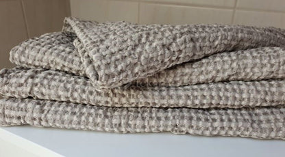 Saunahandtuch 70x140 cm grau-weiß aus Halbleinen von Namu Tekstile 