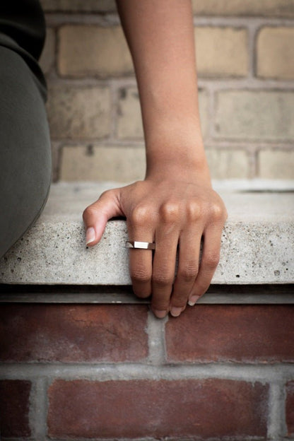 Ring Plico aus Edelstahl des estnischen Schmuckdesignlabel Lentsius 