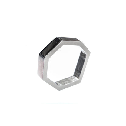 Ring Plico aus Edelstahl des estnischen Schmuckdesignlabel Lentsius 
