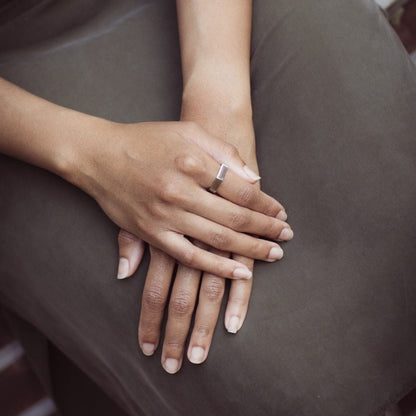 Ring Plico aus Edelstahl des estnischen Schmuckdesignlabel Lentsius 