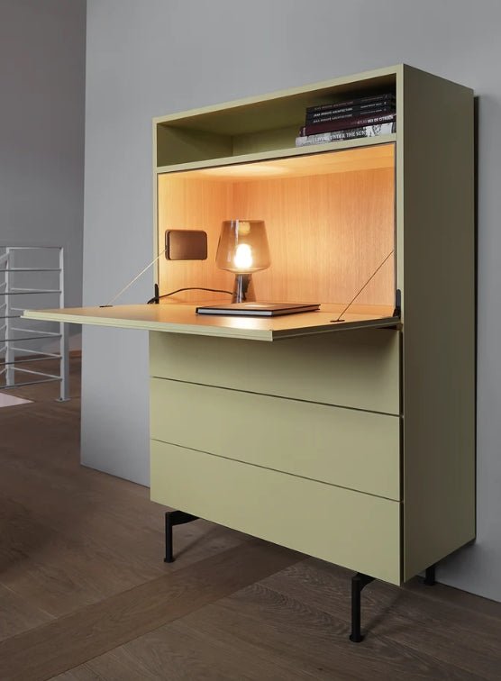 Sekretär Rombi im skandinavischen Design des lettischen Herstellers Mint Furniture