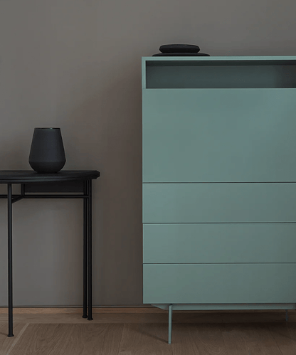 Sekretär Rombi im skandinavischen Design des lettischen Herstellers Mint Furniture