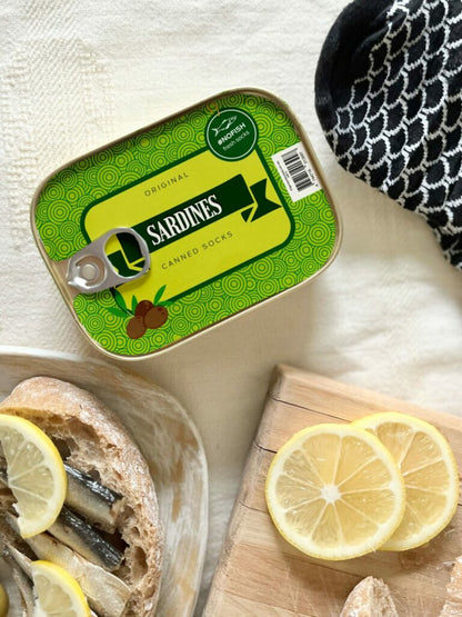 Socken in Sardinendose - noor disain