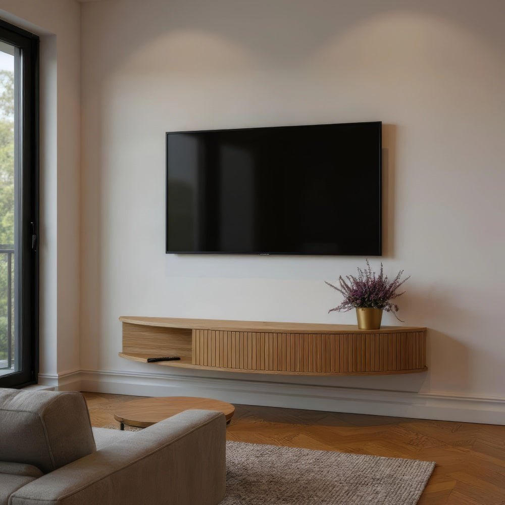TV-Sideboard FLOATY CURVED Eichenfurnier des estnischen Herstellers Radis